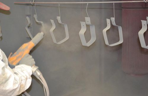 pintado de piezas metalicas con pintura en polvo